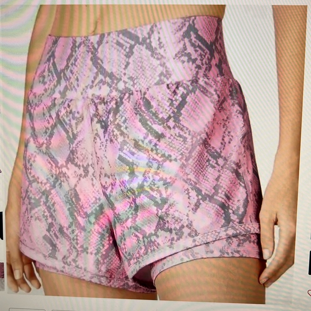 Fabletics Olesia pink and gray snakeskin print skort with matching liner size S